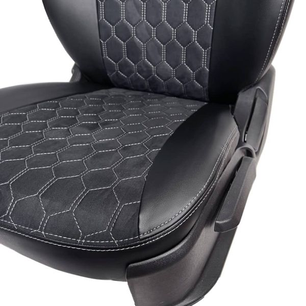 Чехлы Алькантара на Chevrolet Niva 2002-2013 г.в. Чехлы Алькантара на Chevrolet Niva 2002-2013 г.в.