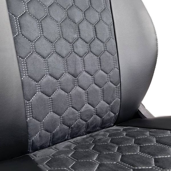 Чехлы Алькантара на Chevrolet Niva 2002-2013 г.в. Чехлы Алькантара на Chevrolet Niva 2002-2013 г.в.