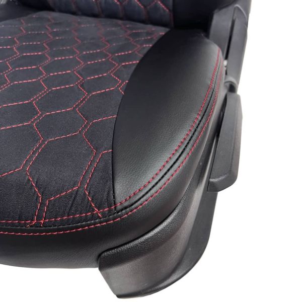 Чехлы Алькантара на Chevrolet Niva 2002-2013 г.в. Чехлы Алькантара на Chevrolet Niva 2002-2013 г.в.